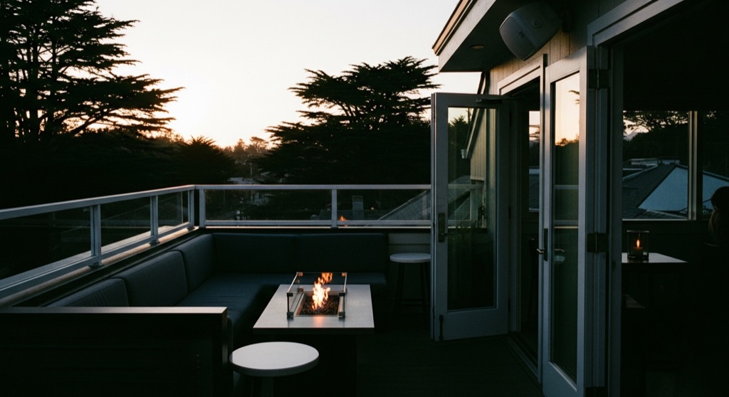 Star Bar at Vesuvio — Weird Eats & Drinks in Monterey