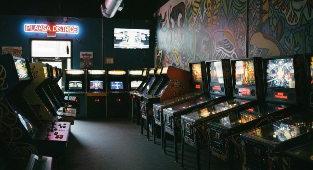 RadBar — Arcades & Oddball Play in Oklahoma City